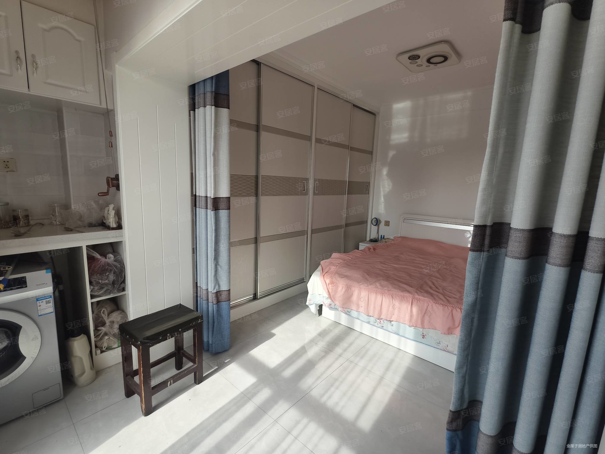 朝阳财富中心2室2厅1卫114㎡西80万