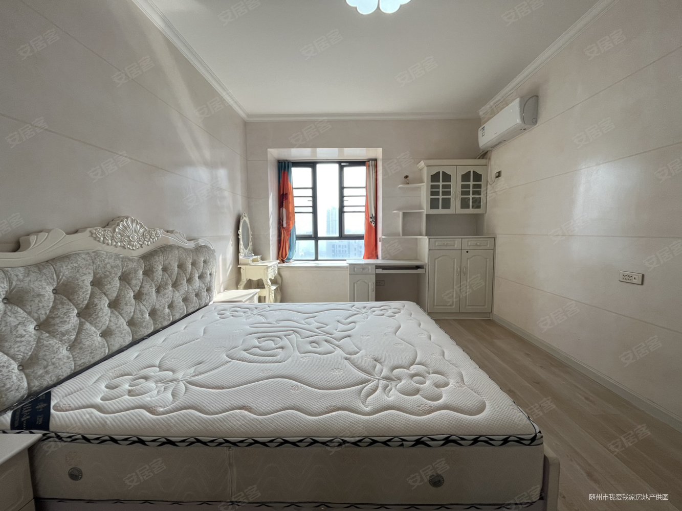 海翼汉东至尊3室2厅2卫127.66㎡南北86万