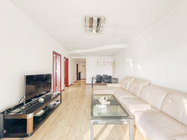 青岛市南绍兴路国际城名苑国际城名苑 精装修 南北通透 电梯房 拎包