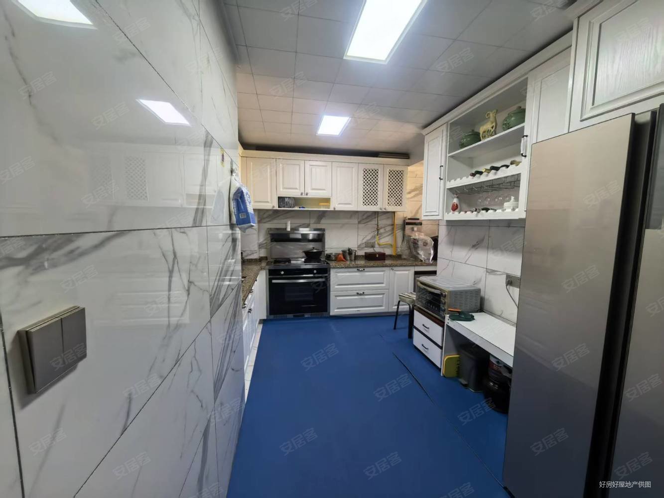 九州府邸3室2厅2卫171㎡南北180万