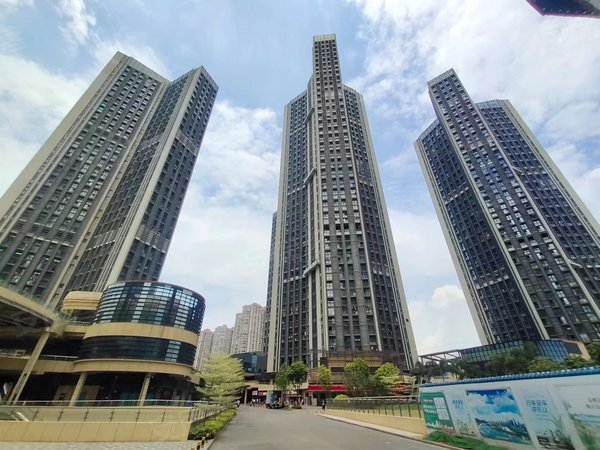 南宁良庆良庆镇天誉城(商住楼)体育中心loft 押一付一1200,随时看房