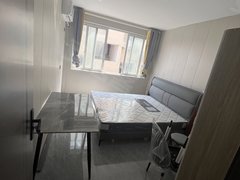 德清德清市区正翔广场自家房出租!新装修的!拎包入住出租房源真实图片