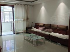 鹰潭贵溪贵溪城区市中心家具家电齐全，拎包入住，干净整洁，有空调周边配套齐全。出租房源真实图片