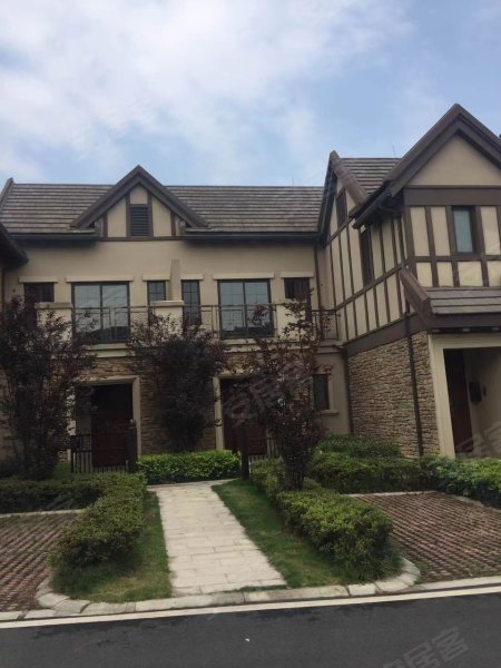 保利石象湖国际乡村俱乐部