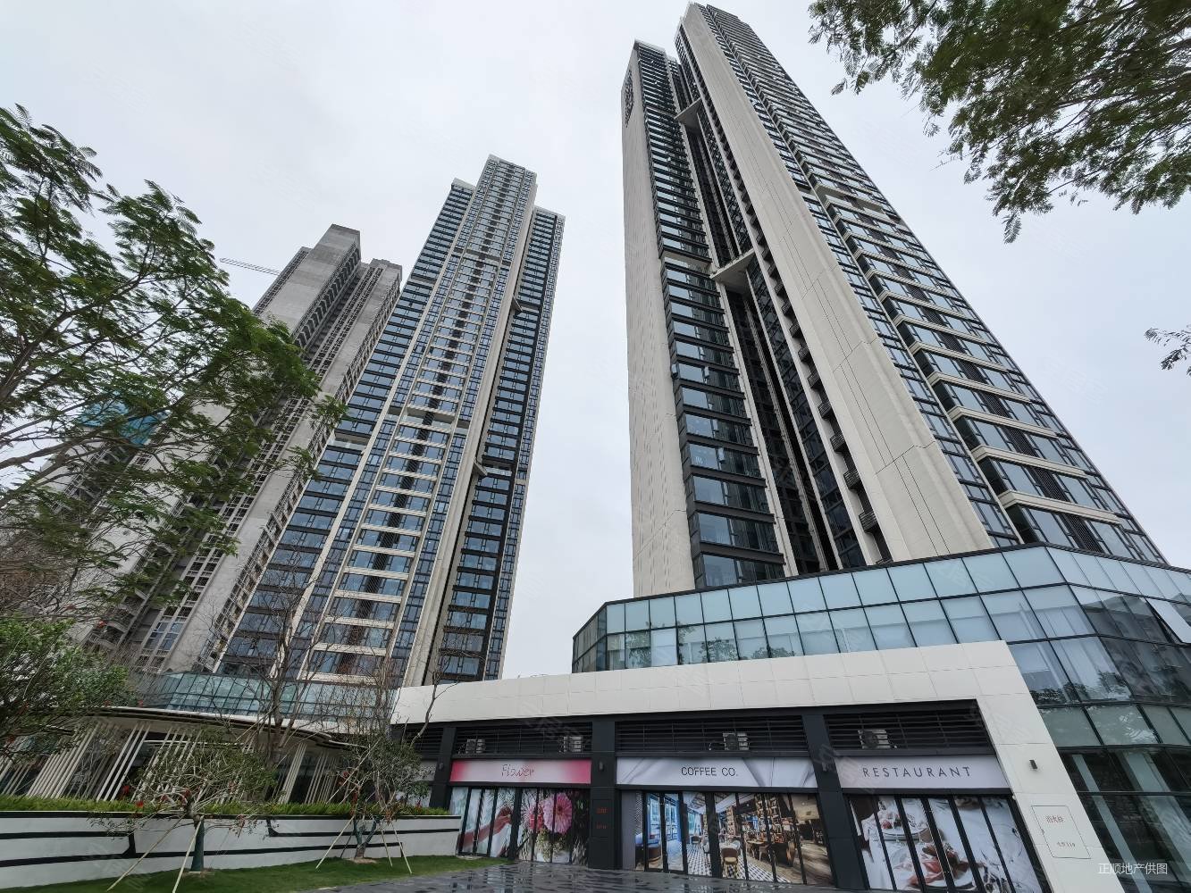精装现楼豪宅3房306万看江景珠海横琴湾仔轻轨站双瑞