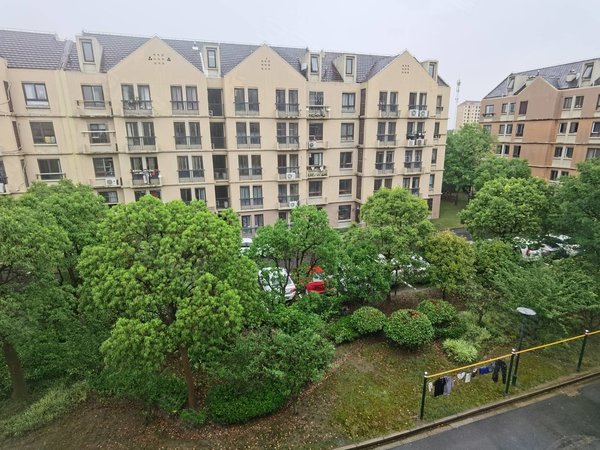 上海浦东临港新城宜浩欧景宜浩欧景电梯经典1房,采光好,随时看房,家具