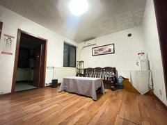青岛城阳城阳宝龙城市广场地铁口 小寨子翠竹苑 双南卧 中等装修 家具家电齐全 采光好出租房源真实图片