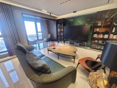 友谊路 哈尔滨豪宅可以短期租  三室两卫 一线观江 豪华装修