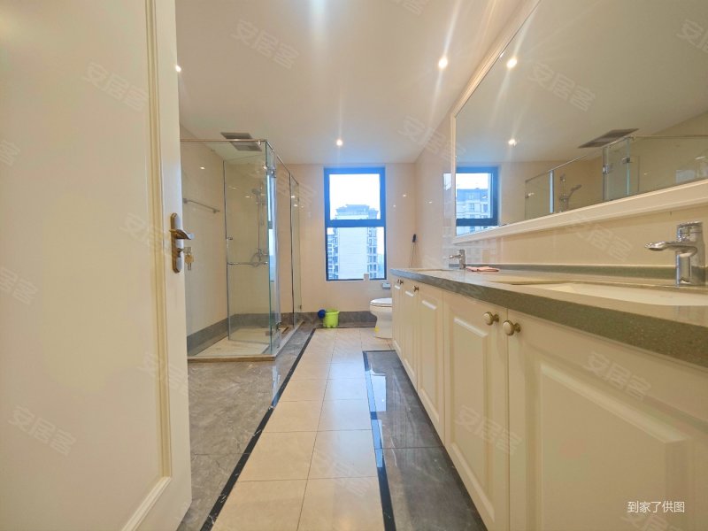 武侯新城西派城品质小区套四大平层