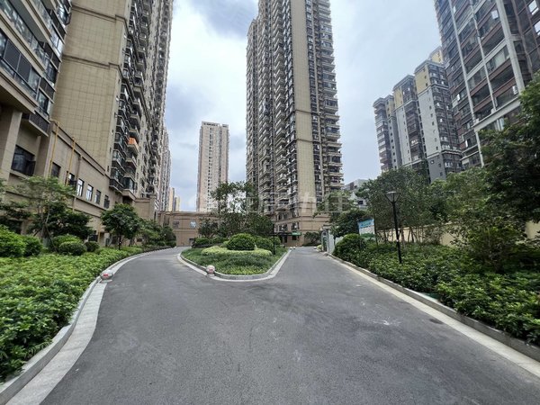 南宁西乡塘北湖鑫邦华府北湖烟厂对面鑫邦华府小区精装3房有家具万象