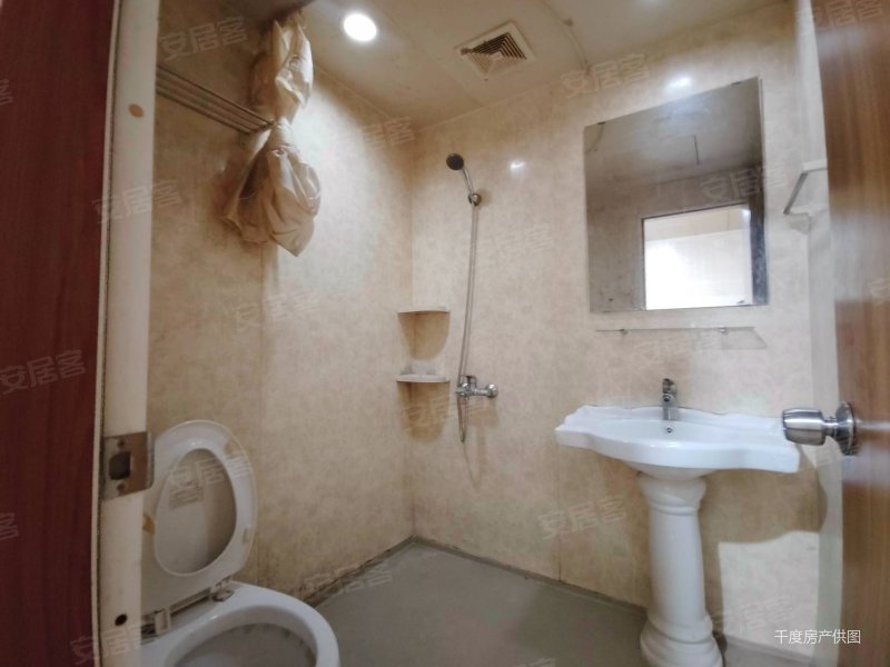 蓝色港湾电梯朝南中层公寓出售13万拎包入住 金州大道