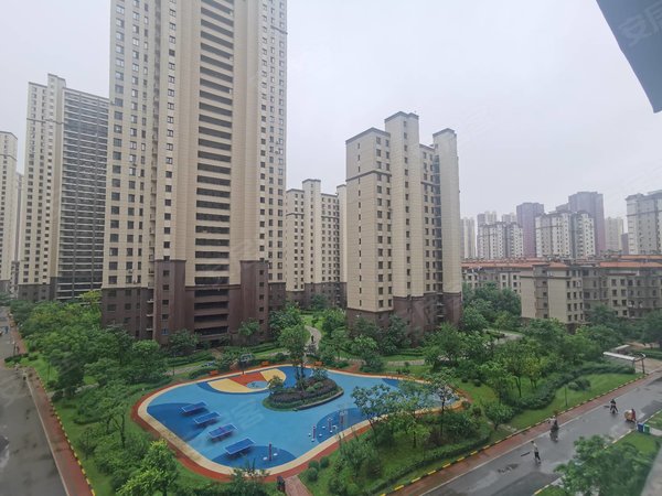 沈阳浑南全运路月星中央公园带空调,邻地铁口,南北2室1卫,装修特别好
