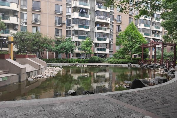 绿地国际花都郁金苑