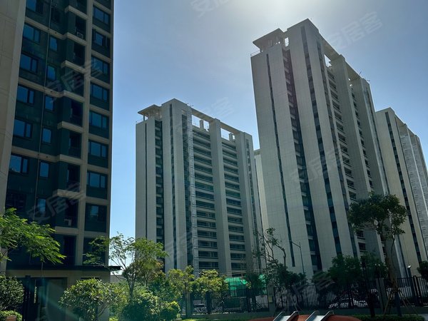 珠海金湾航空新城金湾宝龙城金湾宝龙城 3室2厅2卫出租房源真实图片