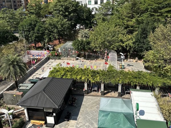 泉州石狮石狮市步行街九二路自建房步行街肯德基楼上精装单间出租