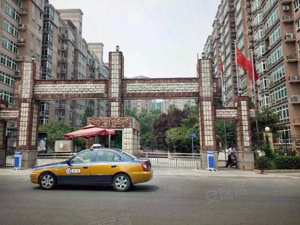 北京海淀世纪城远大园五区临地铁 看房随时 世纪城远大园五区三居出租