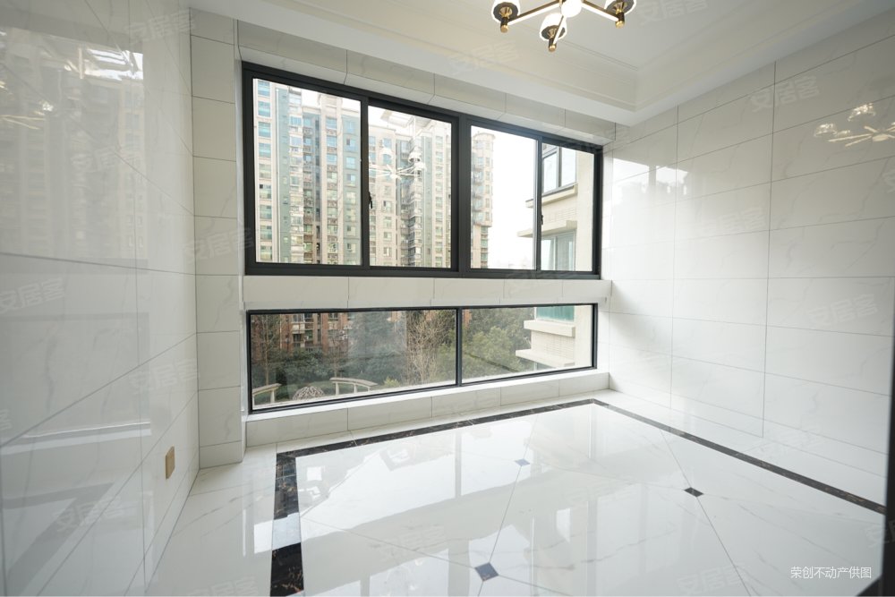 武进区御城5室2厅3卫1厨2阳台