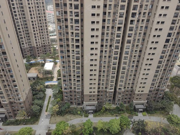 泉州安溪解放路力志御峰御峰二期精装三房带家具家电高楼层朝南学校近