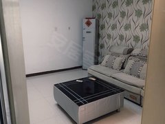 沂南城区君悦购物广场卧龙小区三室一厅出租，精装修家具家电齐全拎包年租13000出租房源真实图片