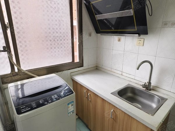 金华婺城婺城江南对家畈世贸广场附近对家畈单间带厨卫450押一付一近万达广场无中介費出租房源真实图片