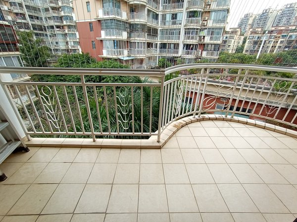 南宁青秀凤岭北塞纳维拉花园凤岭站,塞纳维拉精美大四房,配置齐全位置