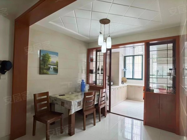 南京高淳高淳区万福城万福城二期架空1楼 89平米 精装 有北院 1.