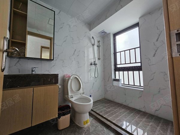 西区租房,博林腾瑞三房两卫出租,可以短租,广外语学校边上,比亚迪