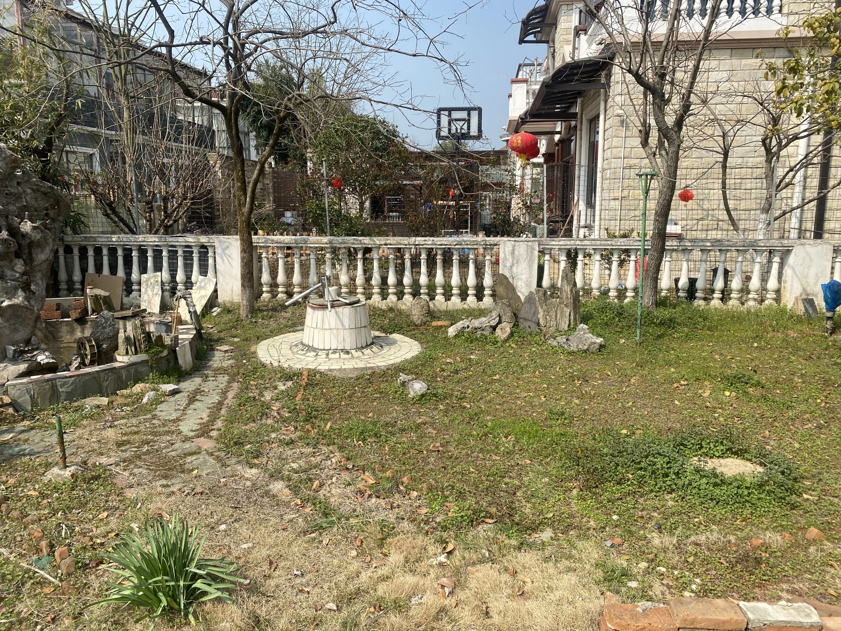 鸿运花园