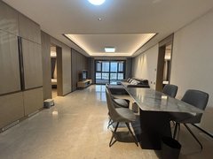 郑州郑东新区北龙湖北龙湖豪华4室,房子非常漂亮全屋定制家具, 随时可以实地看房出租房源真实图片