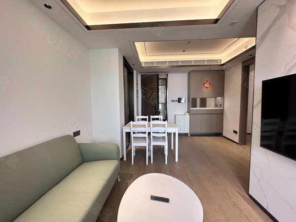 深圳南山白石洲深业鹤塘岭(商住楼)世界之窗地铁口 精装公寓 车位足