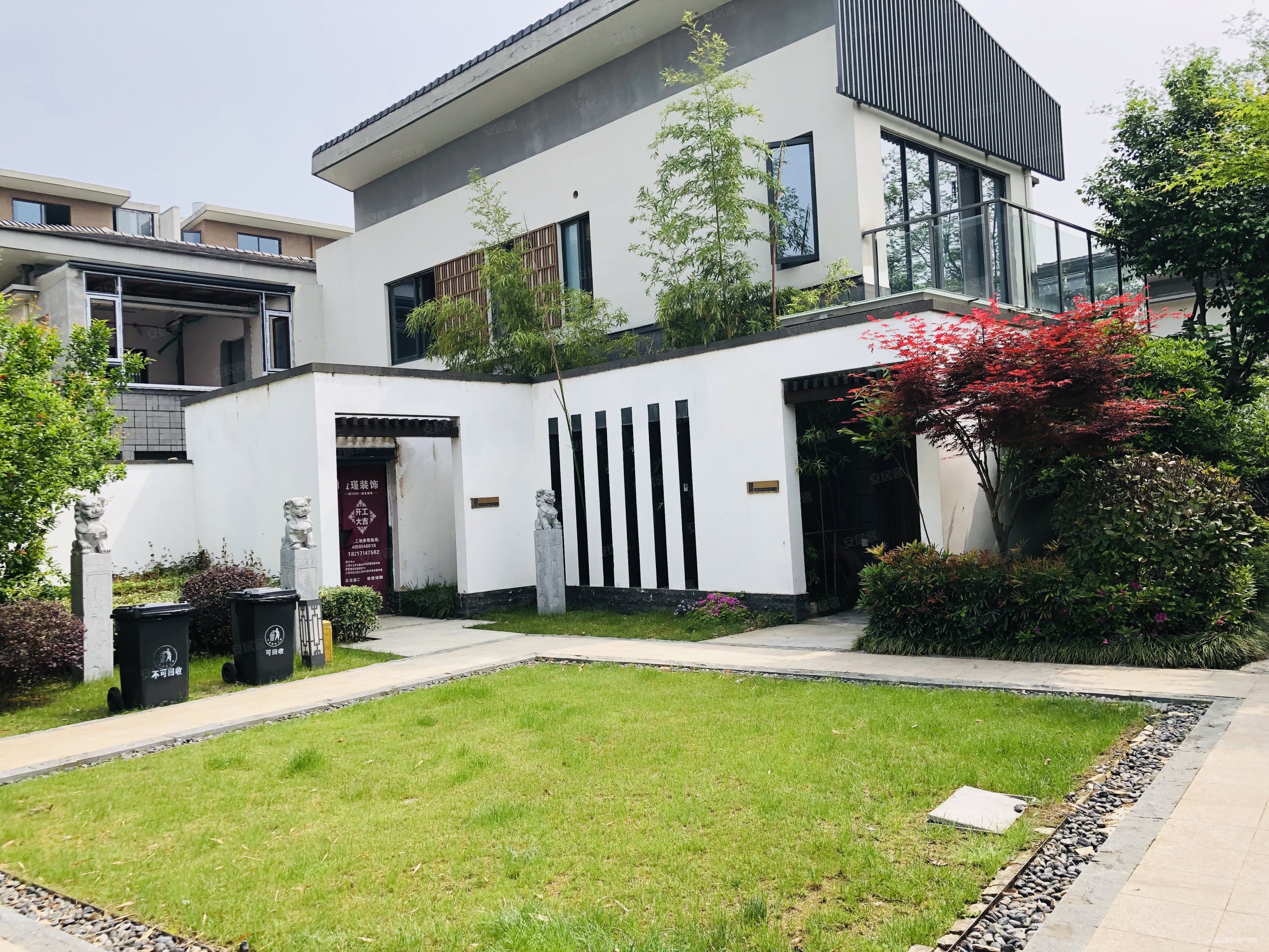 水月周庄三期下叠 带花园送车库 南进门双阳台满两年 有钥匙