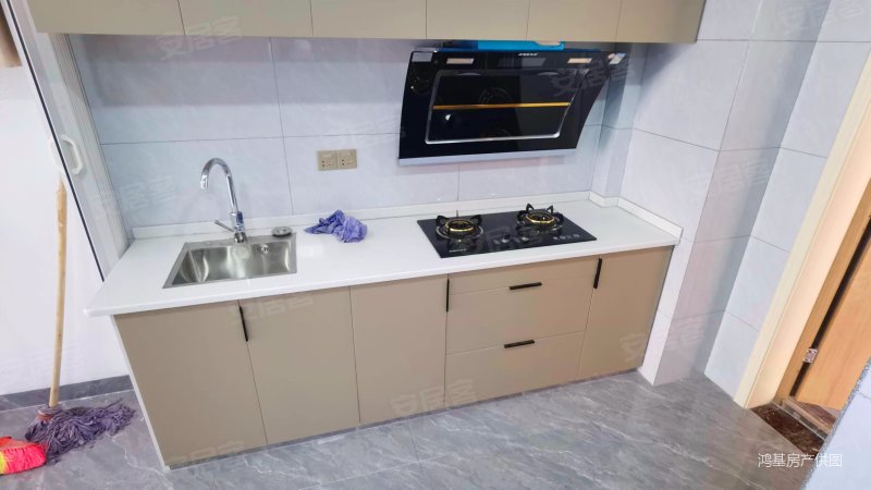 包过户,拎包入住,相当实惠的一套房