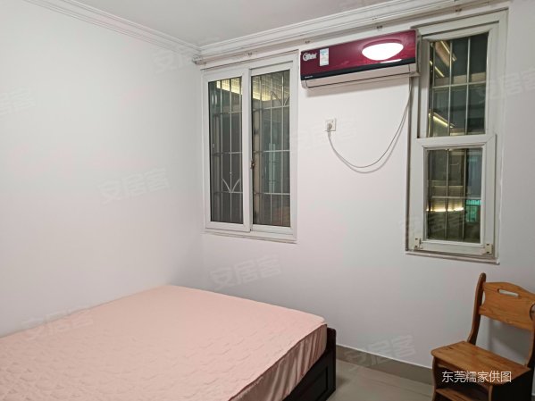 七宝一居 交通便捷 满五 车位充足 精装好房 南向采光好