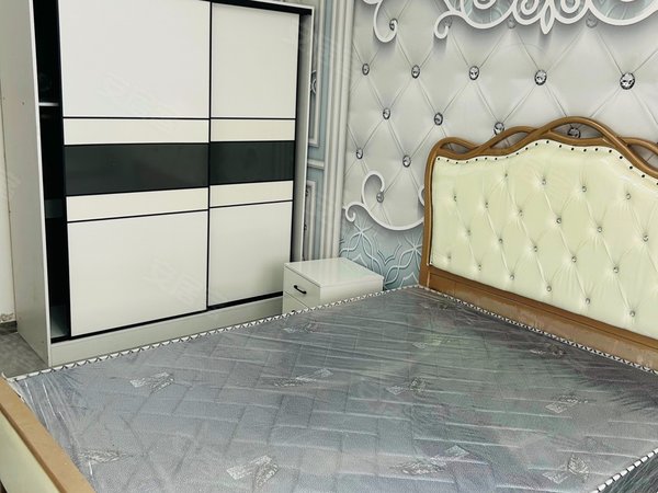 昆山玉山城南大同新村仁宝 立臻 神达电脑 高铁南站 精装主卧独厨独卫