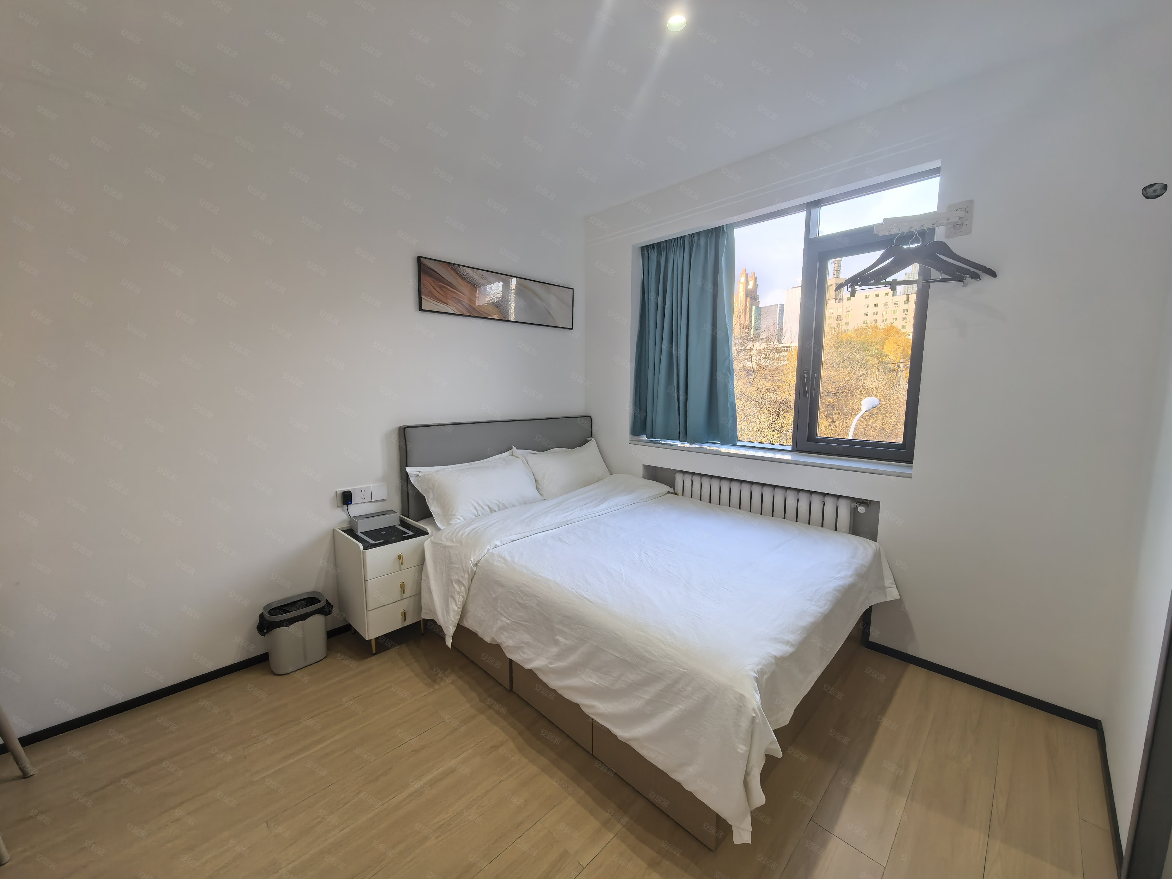 泊居公寓，紧邻鞍山道地铁站，繁华闹区区，周边学校多