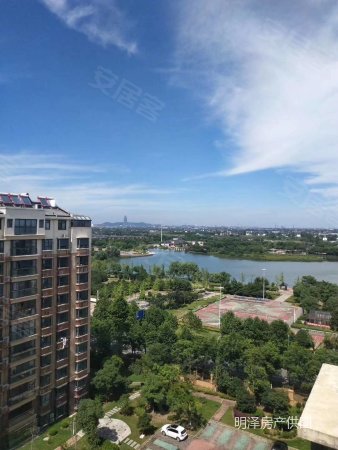 江阴徐霞客 梦东方旁 毛坯大三房 水畔兰亭 重点现房 现房