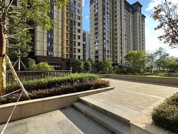 福州晋安前横路城投鹤鸾郡双阳台 两大房 全壁柜 采光好 前后无遮挡