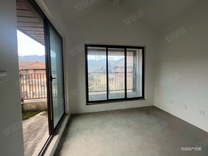 明宇豪雅青城别墅