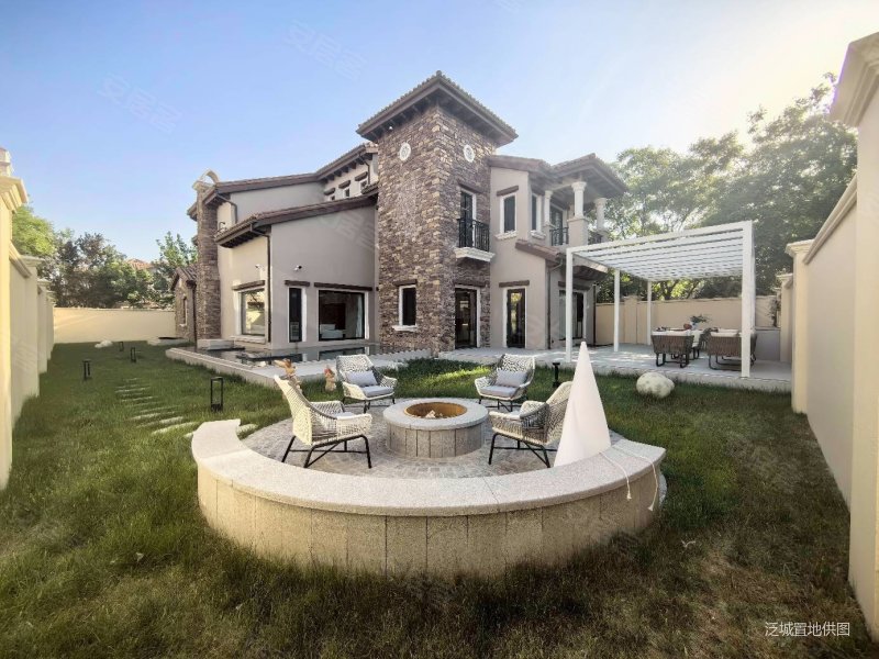 (横厅7米挑高,温泉独栋别墅)别墅专家钥匙50把,御汤山