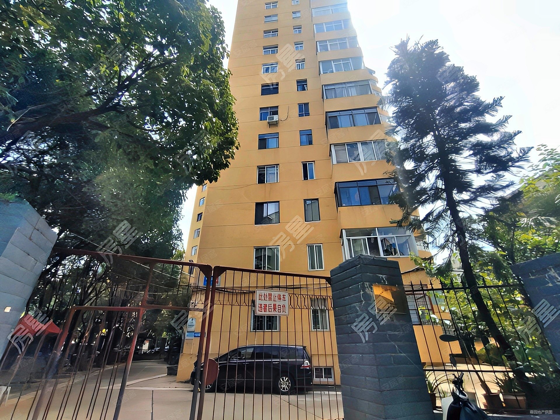 急卖恒隆广场地铁口旁上昆明市东华小区3室电梯房