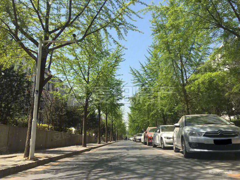 装修好南北两居室 可直接入住 户型方正采光好 价格优惠,上地东里二手