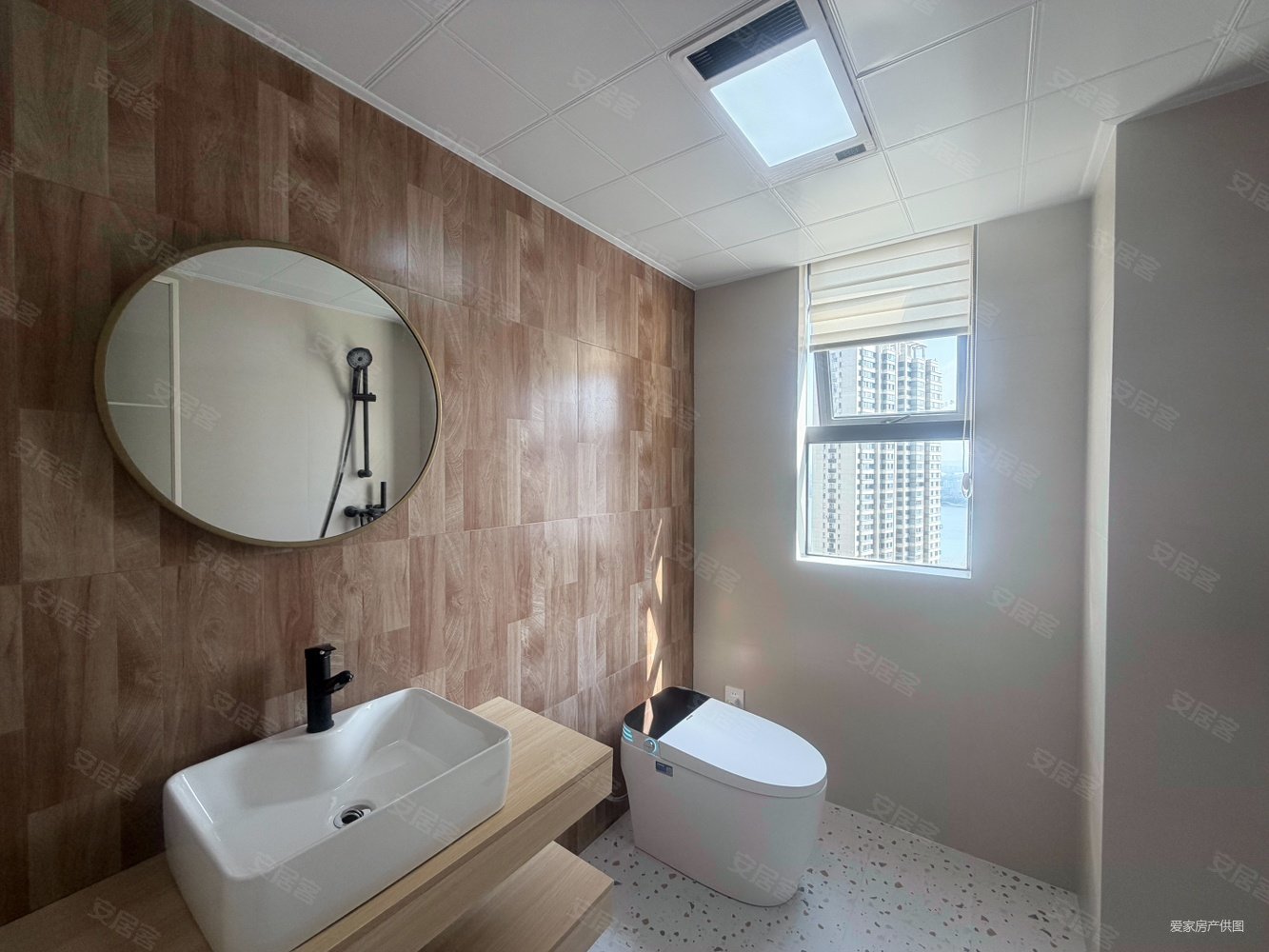 五矿万境水岸(公寓住宅)4室2厅2卫151㎡南北59.8万