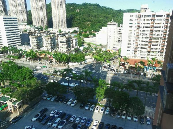 珠海香洲拱北岭秀城壹号拱北摩尔广场岭秀城壹号,精装三房出租4700月