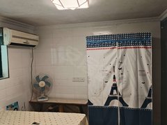 镇江镇江新区幸福广场金港花园 1室1厅1卫 南北通透 30平出租房源真实图片