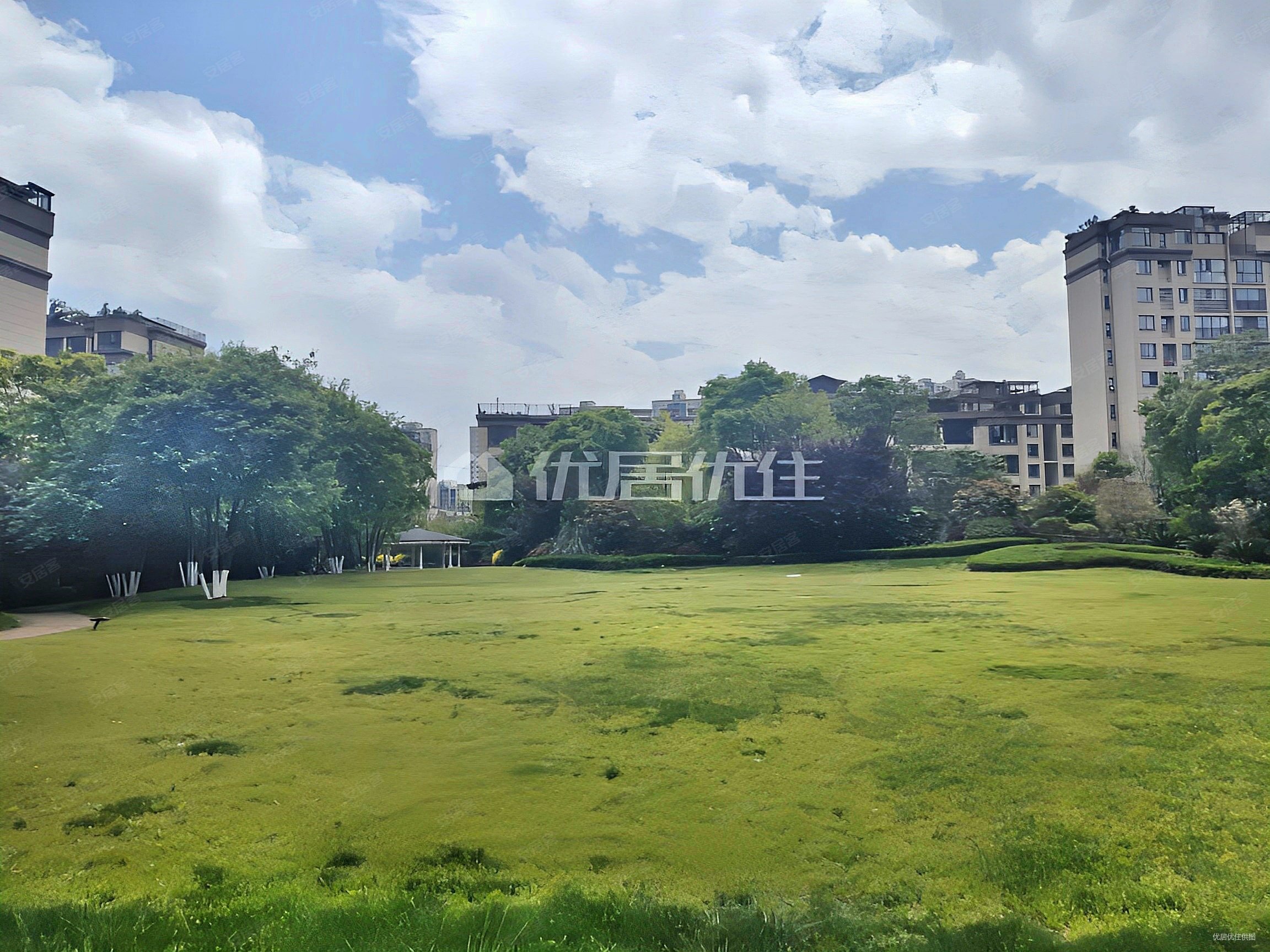 中铁逸都国际b区