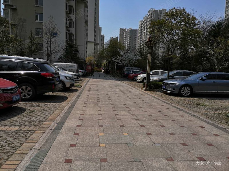 诚意出售 东盛花园套二双南卧 户型方正 装修维护好 随时看