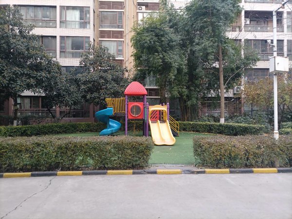 西安高新区高新路枫林绿洲云顶园高新路高新三初枫林绿洲云顶园精装两