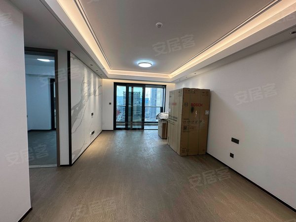 深圳南山前海天健悦桂府带固定车位 多套出租 家私电器配置中 天健悦