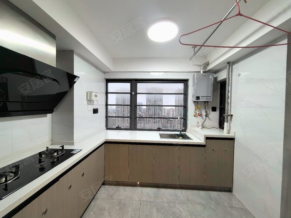 重庆北碚蔡家中南玖宸(商住楼)曹家湾轻轨楼上 loft公寓2室 住家装修