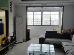 扬中扬中市区市中心润龙花苑，4楼，三室两卫，精装，出租出租房源真实图片